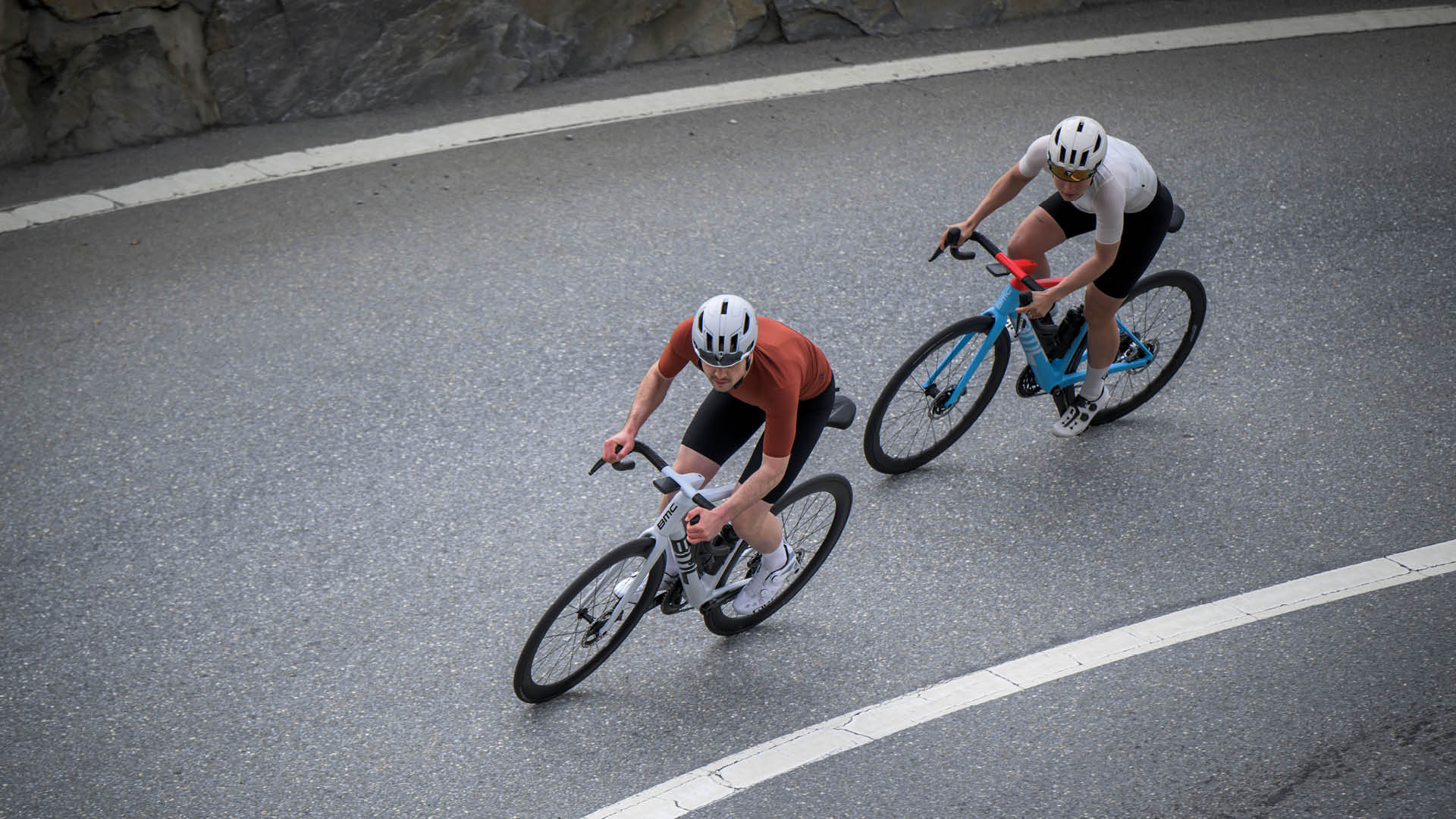 Keine Grenzen zwischen Standorten – globale Zusammenarbeit auf Teams für BMC Switzerland AG